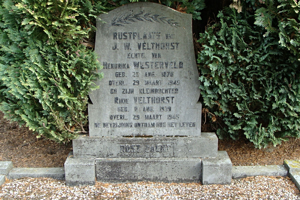 Dutch War Graves Reformed Cemetery Gendringen