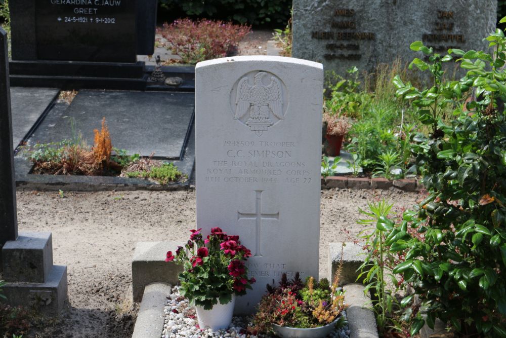 Commonwealth War Grave Cemetery Godesakker Esbeek #1
