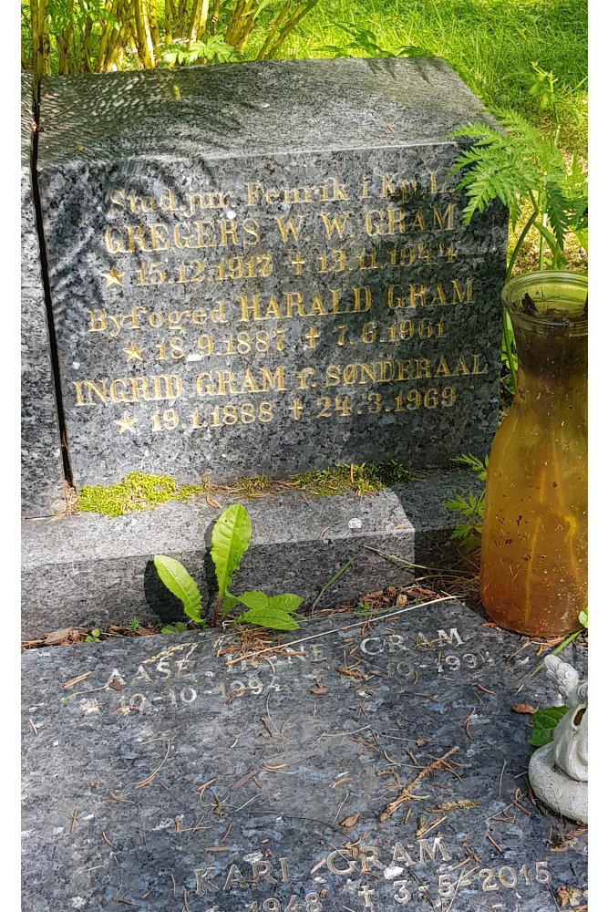 Memorial Gregers Gram #2