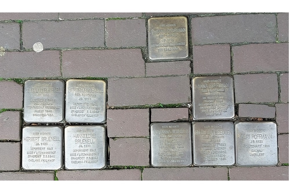 Stolpersteine Vostrae 16