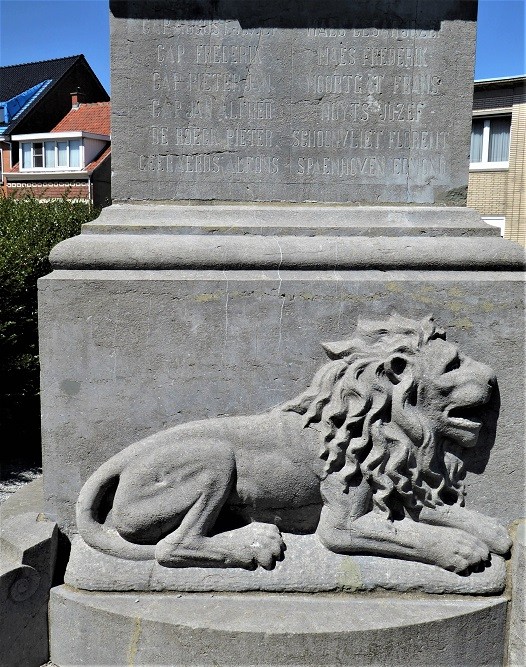 Oorlogsmonument Kieldrecht #3