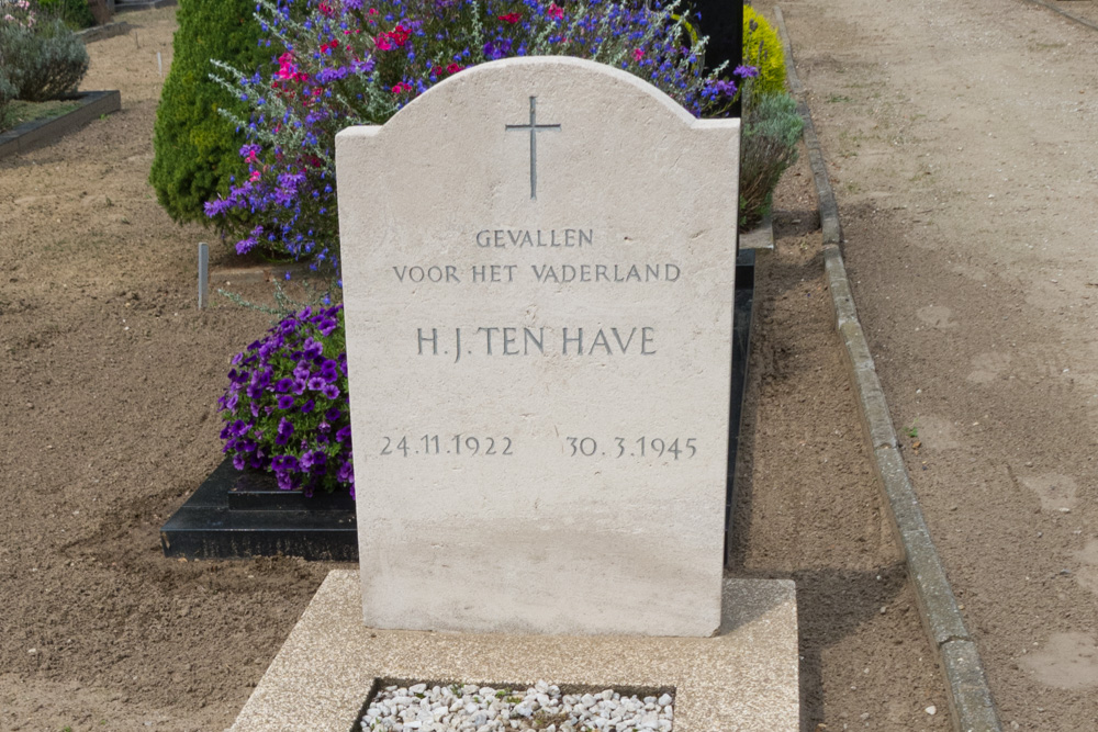 Dutch War Graves Roman Catholic Cemetery Eibergen