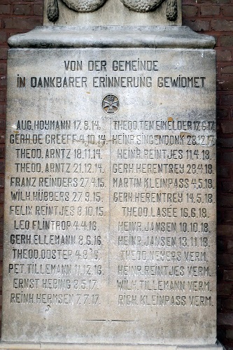 Oorlogsmonument Warbeyen bij Kleve #2