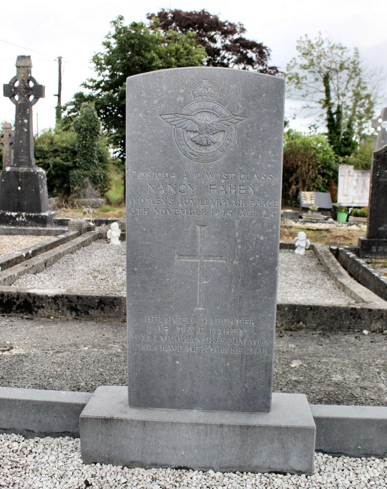 Commonwealth War Grave St. Coman's Graveyard