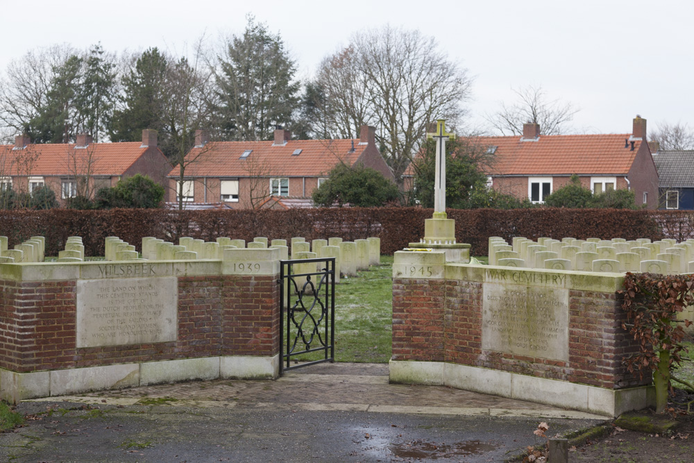 Commonwealth War Cemetery Milsbeek #5