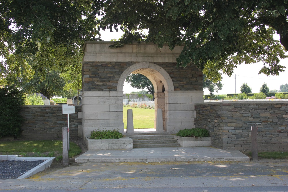 Commonwealth War Cemetery New British Dadizeele