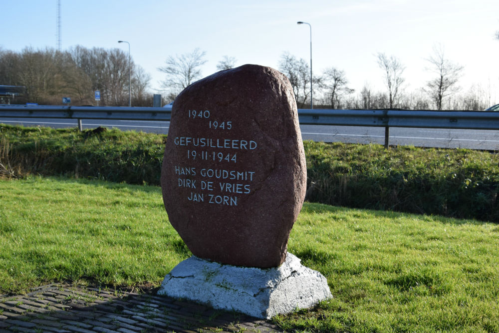 Verzetsmonument Menaldum #2