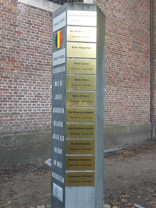 Remembrance Column at the Cemetery Kaprijke #4