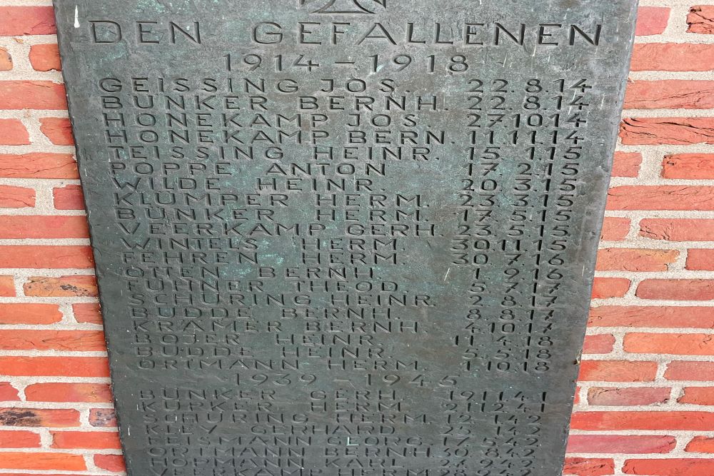 Monument To The Fallen Shooting Club Ahlde #3