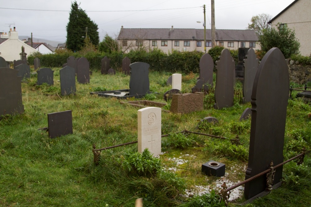 Commonwealth War Graves Llanrug Calvinistic Methodist Chapelyard