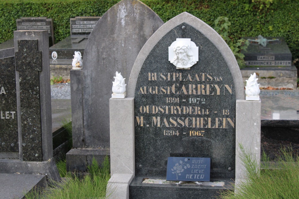 Belgian Graves Veterans Ieper #4