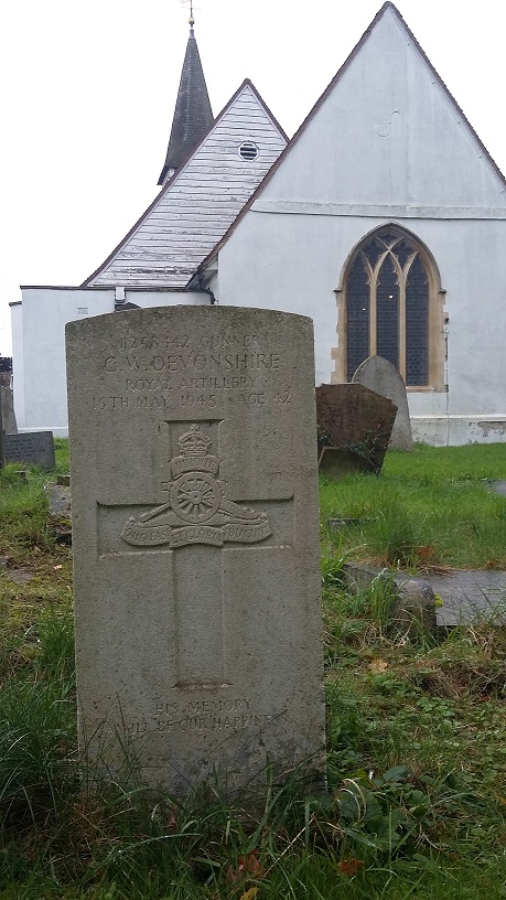 Commonwealth War Graves St Mary Churchyard #4