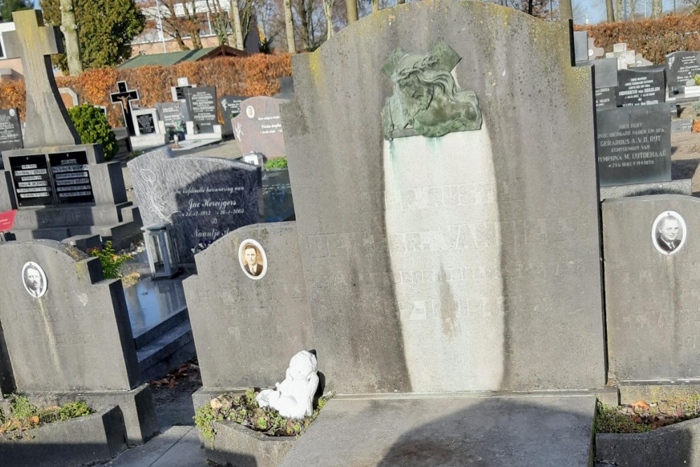 Nederlandse Oorlogsgraven Rooms Katholieke Begraafplaats Nispen #2