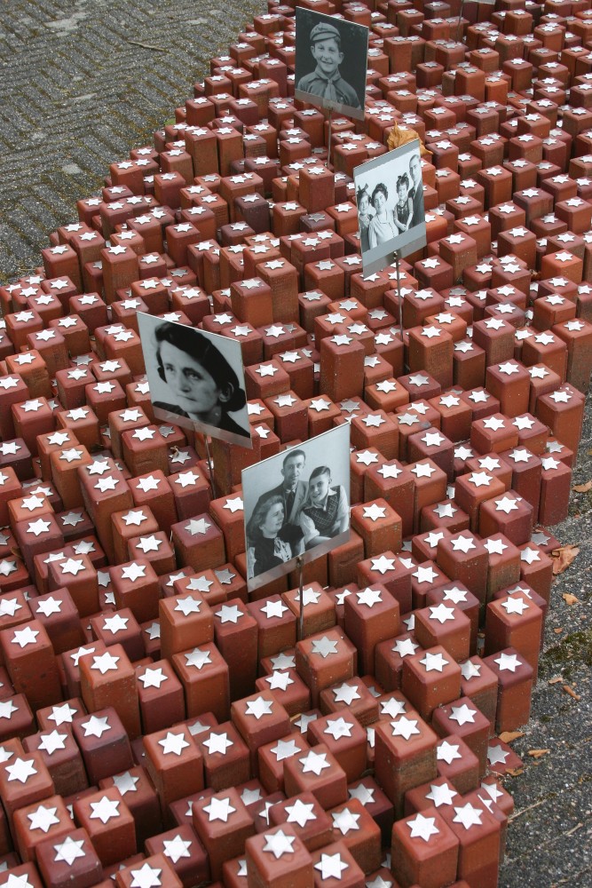 Monument 102.000 Stenen Kamp Westerbork #4