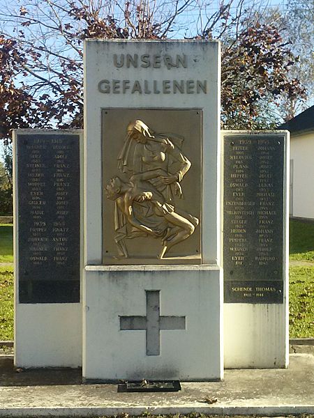 War Memorial Kotezicken #1
