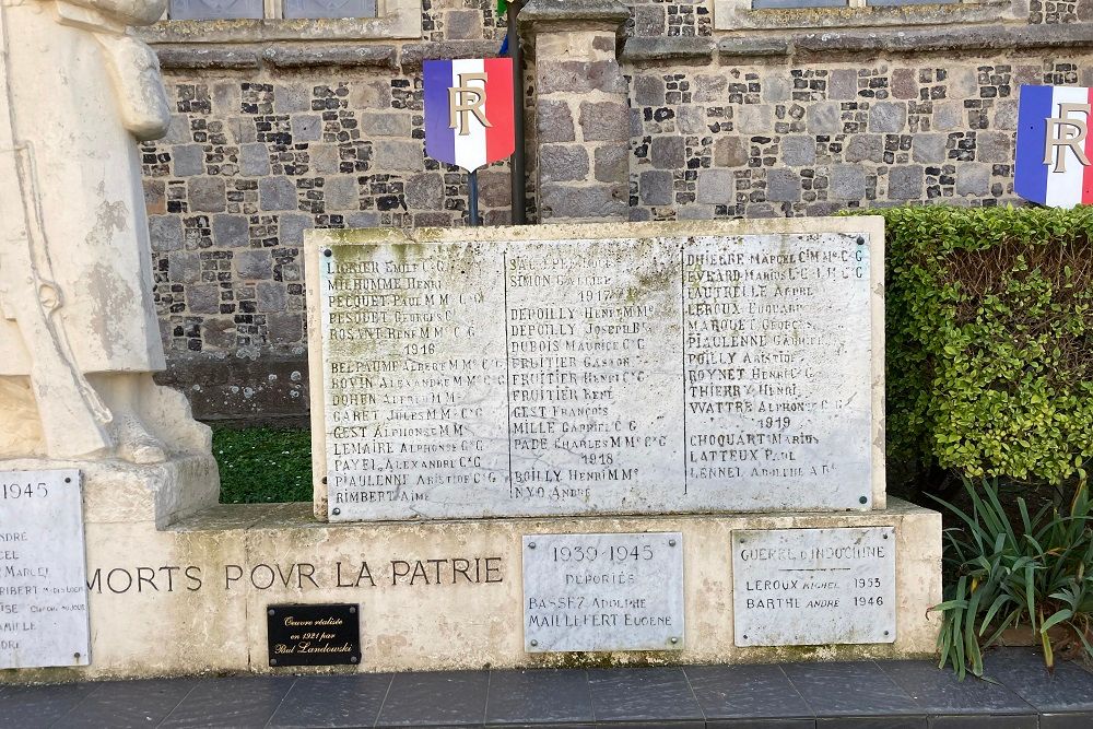 War Memorial Ault #3