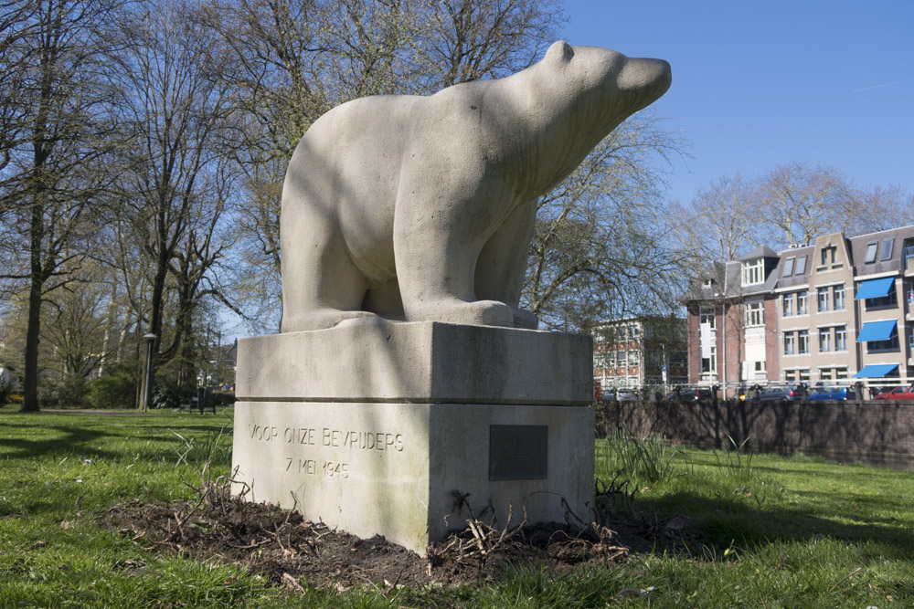 Monument Polar Bears #1
