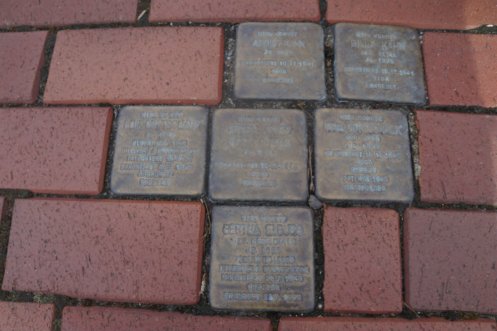 Stolpersteine Kreuzstraße 12