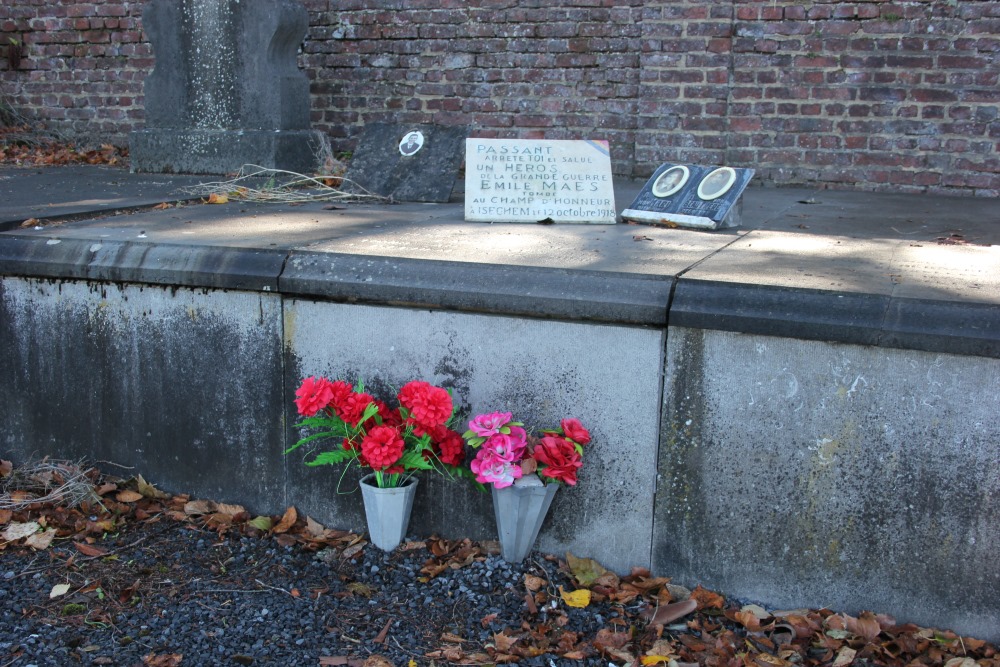 Belgian War Graves Naast #1