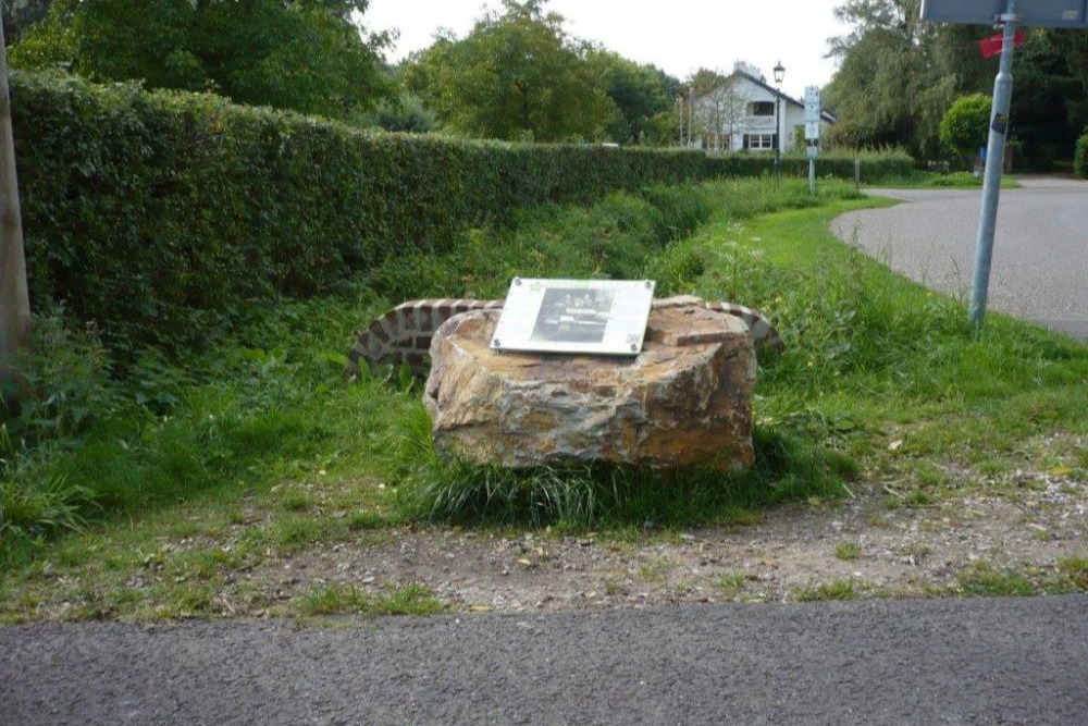 Liberation Route Marker 219: Thorn in the frontline #3