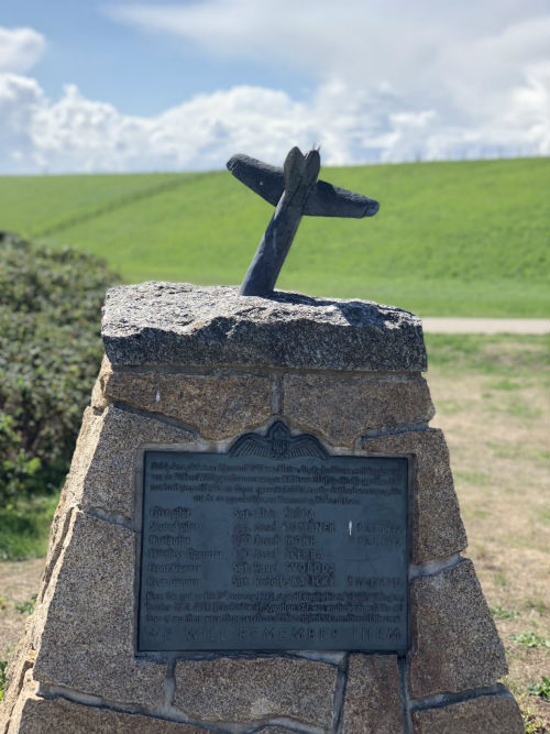 Monument Crash Vickers Wellington KX-B #5