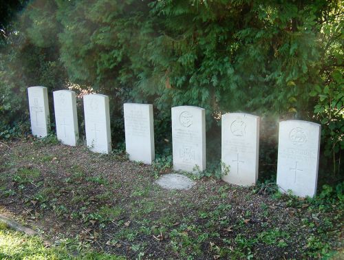 Commonwealth War Graves St. Peter Church Cemetery