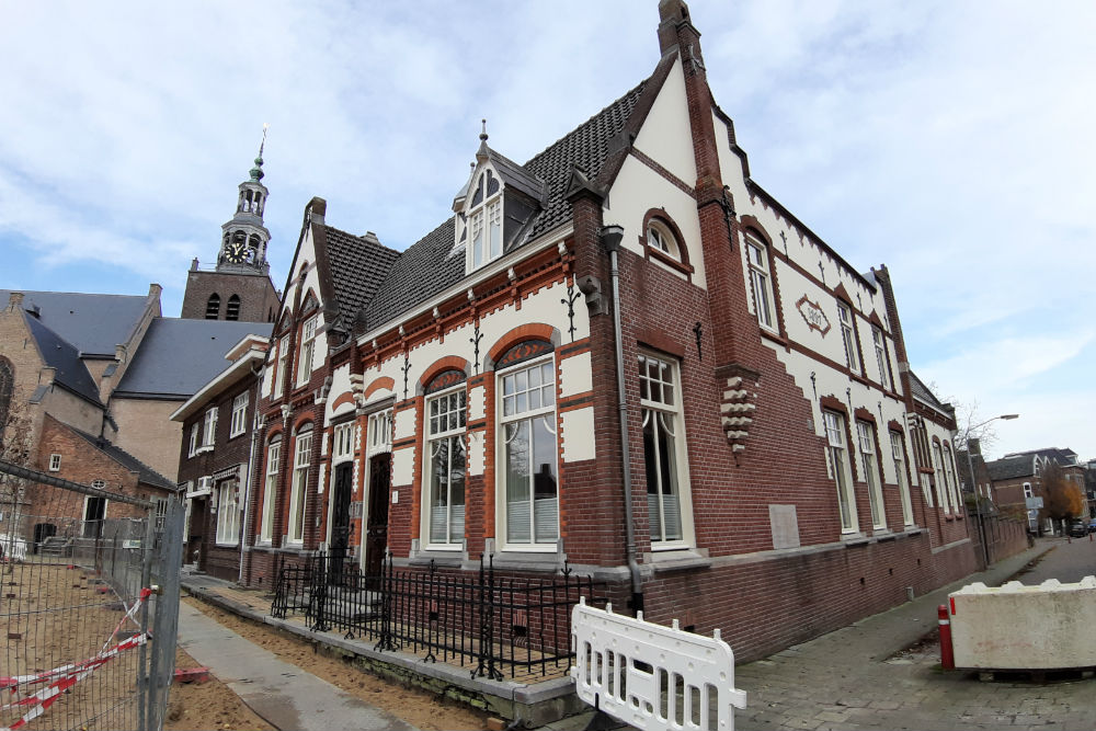 War Memorial Zevenbergen #3