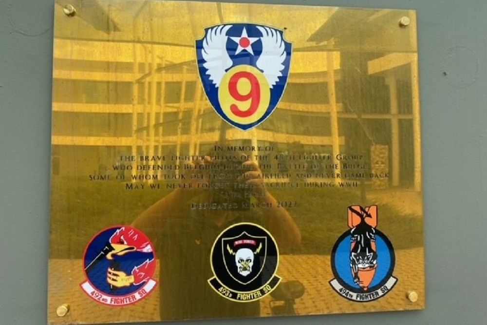 Gedenkteken 9th US Air Force #1