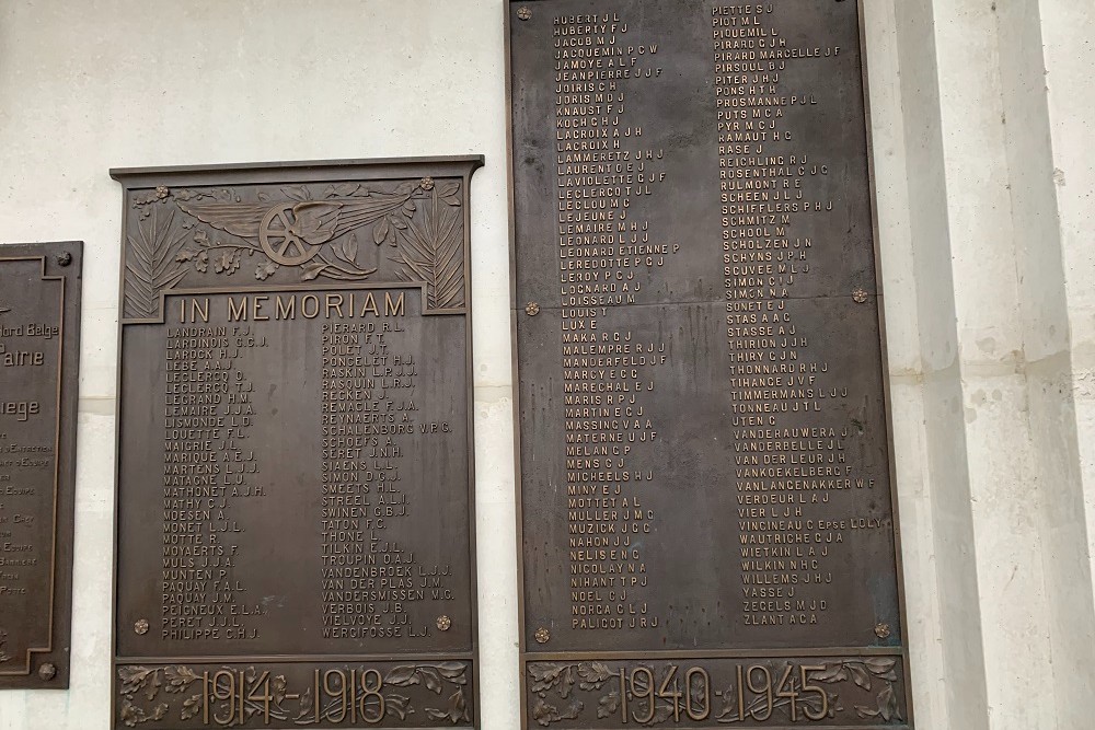 Monument Omgekomen Spoorwegmedewerkers Liège #5