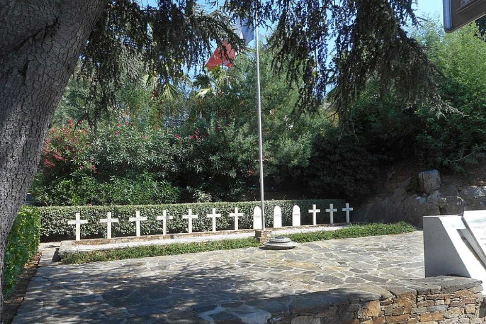 French War Cemetery Rayol-Canadel-sur-Mer