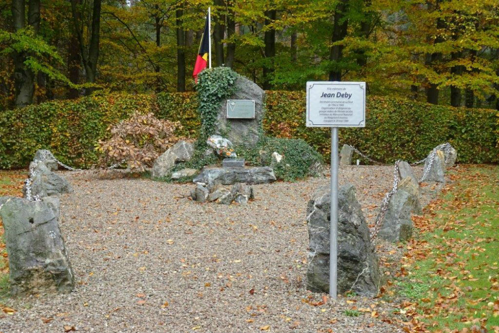 Monument Verzetsstrijders La Reid #3