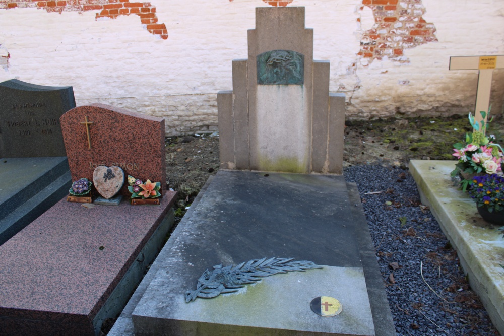 Belgian Graves Veterans Ernaut #4