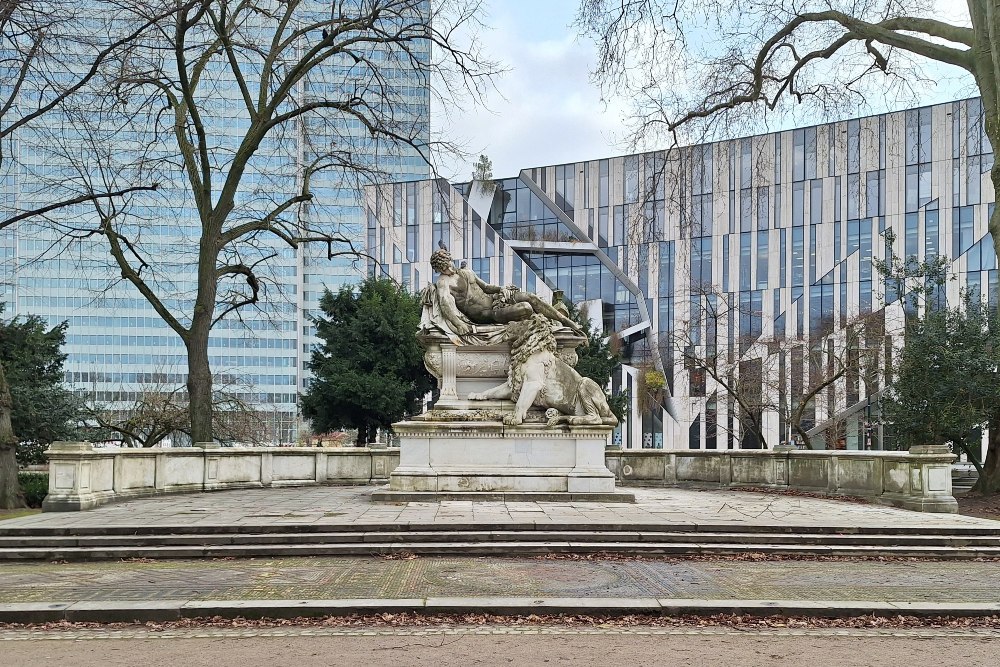 War Memorial Dsseldorf #5