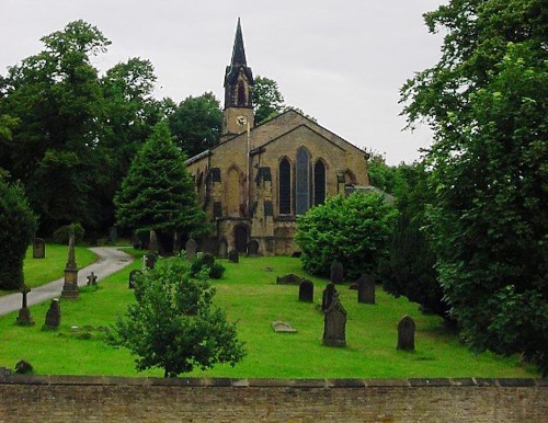 Commonwealth War Graves Holy Trinity Churchyard