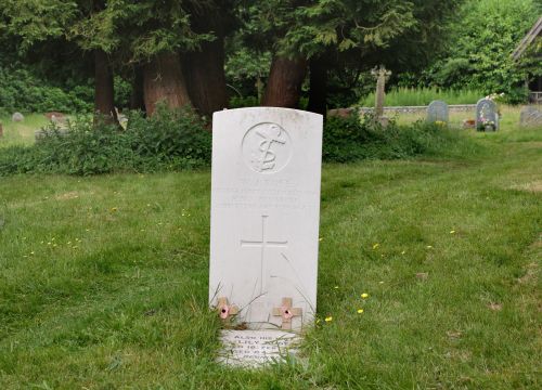 Oorlogsgraven van het Gemenebest Holy Trinity Churchyard #1