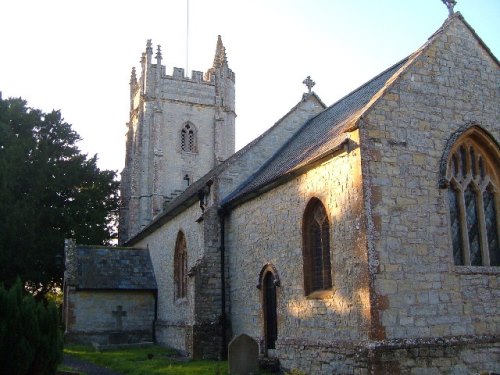 Oorlogsgraf van het Gemenebest St. Andrew Churchyard