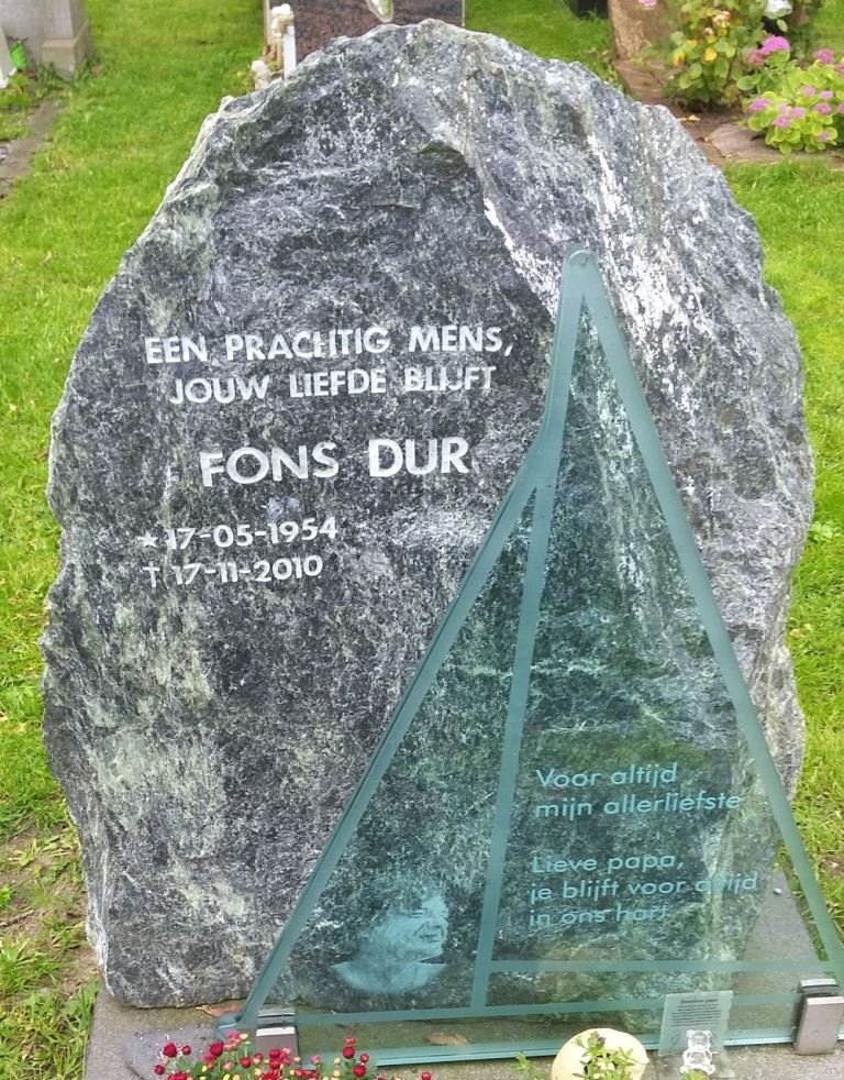 Dutch War Grave Egmond aan Zee General Cemetery