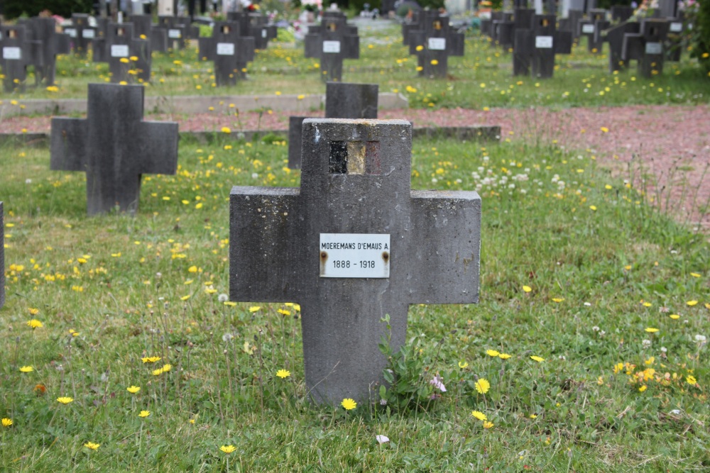 Belgian War Graves Dilbeek