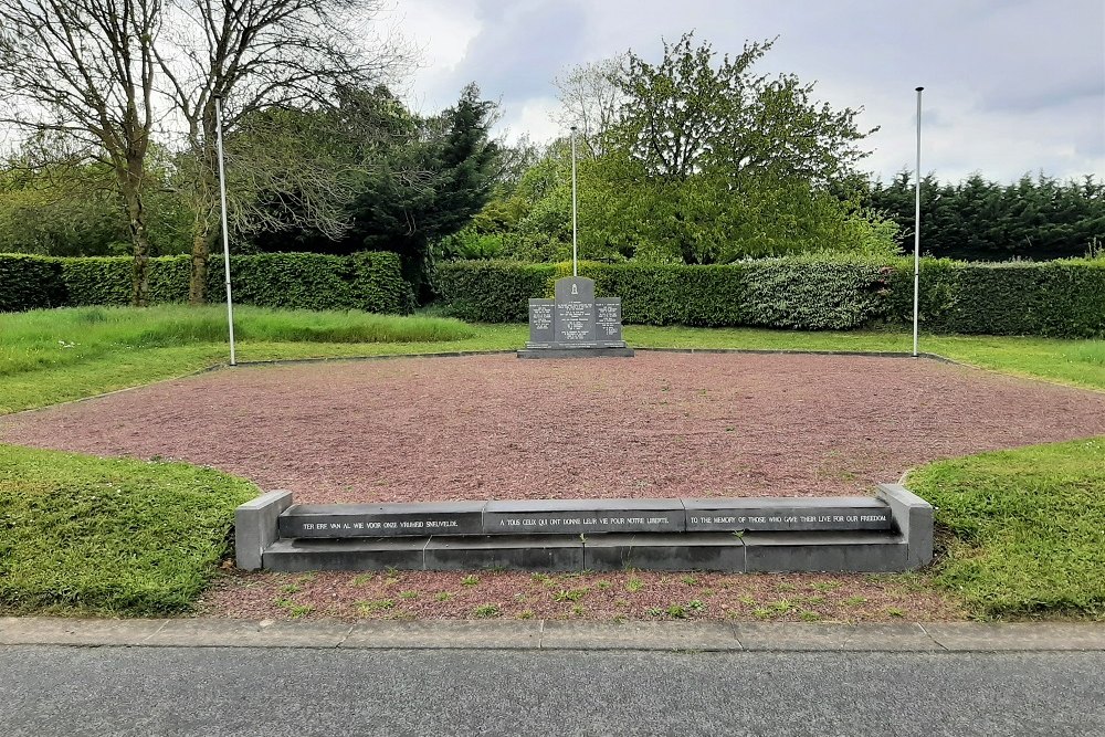 Gedenkteken Louis Henri Legrand Mouen #2