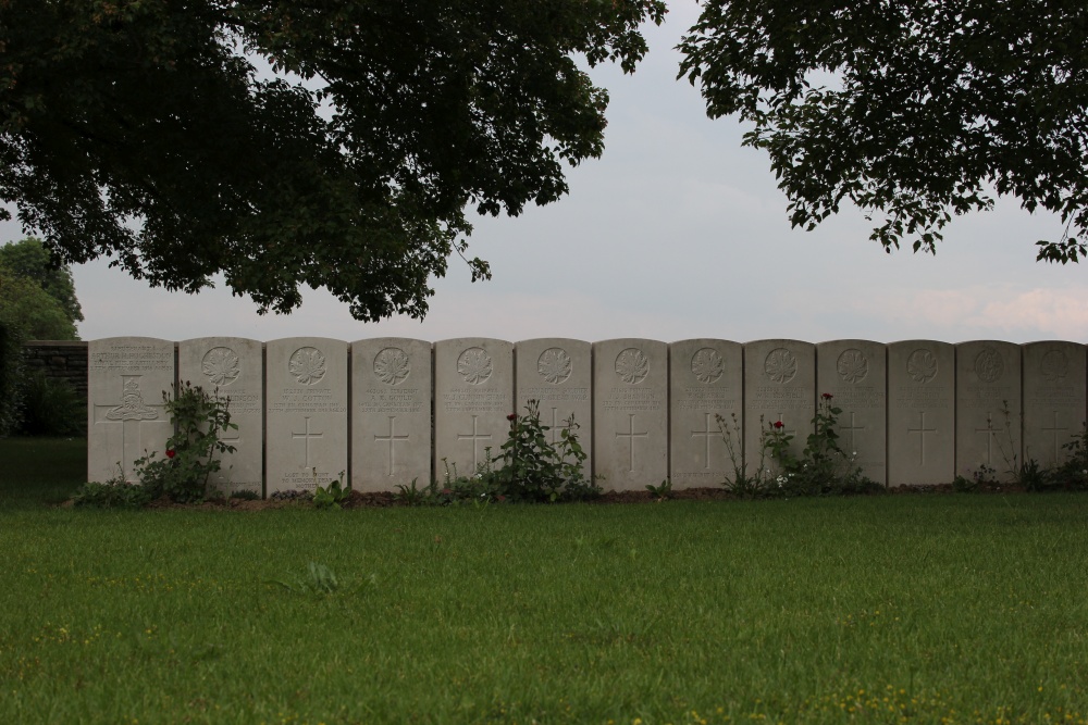 Commonwealth War Cemetery Sains-ls-Marquion #5