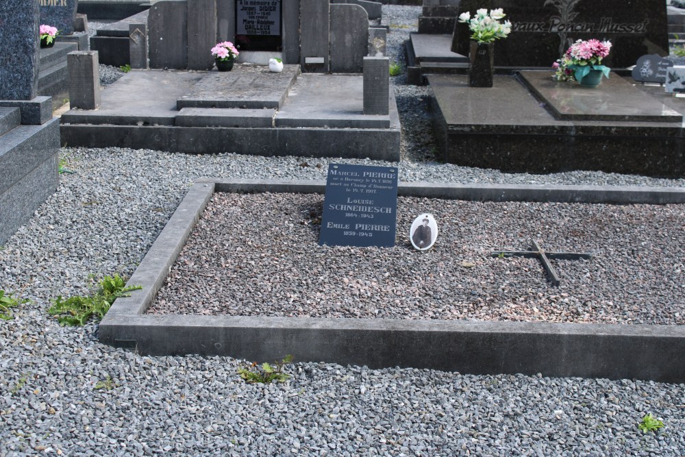 Belgian War Grave Baranzy #1