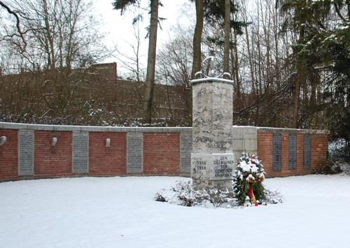 War Memorial Hrth #2