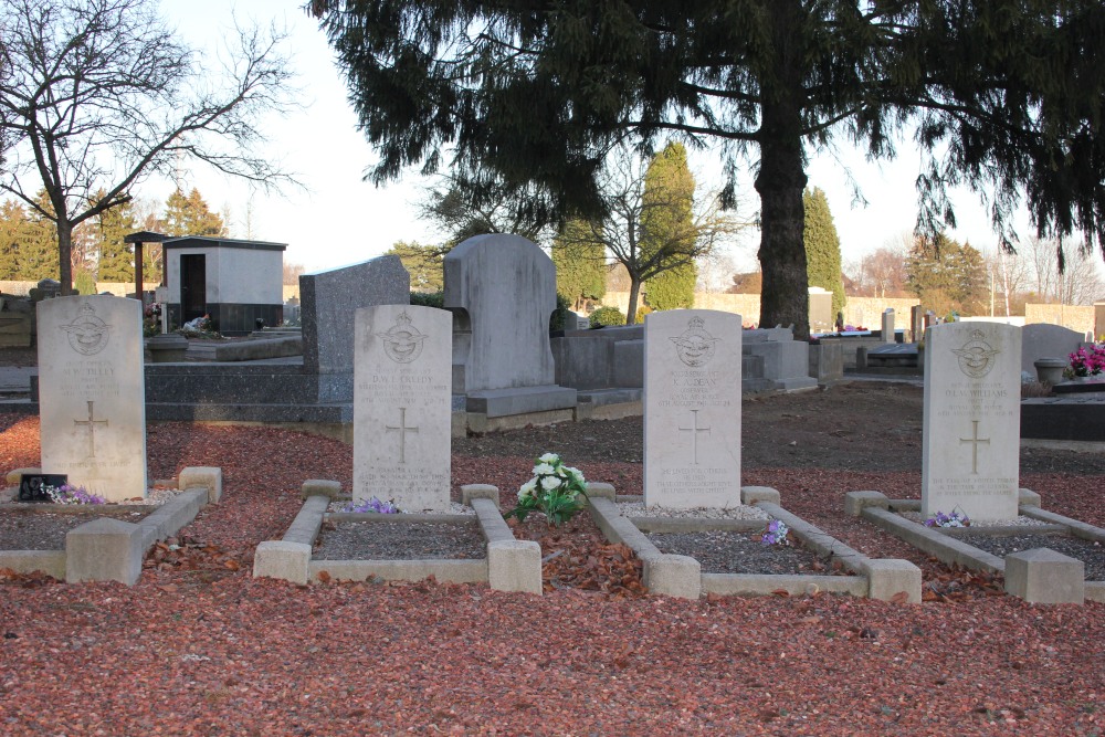 Oorlogsgraven van het Gemenebest Lige (Ste. Walburge) #2