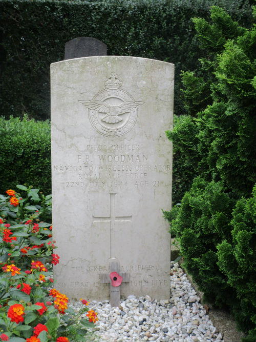 Commonwealth War Grave Woubrugge #2