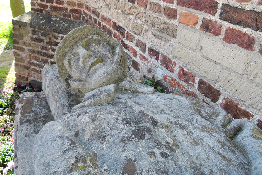 Oorlogsmonument Esch #3