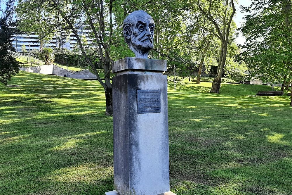 Monument Miguel de Unamuno y Jugo