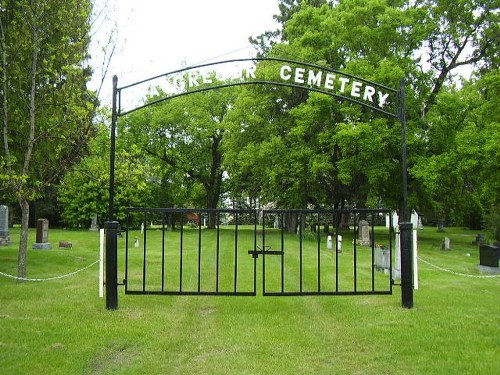 Commonwealth War Graves MacGregor Cemetery #1