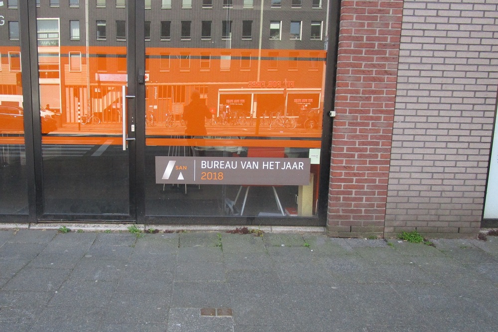 Stolpersteine Valkenburgerstraat 75 #4