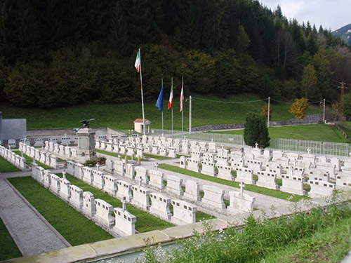 Italiaanse Oorlogsbegraafplaats Santo Stefano di Cadore #1