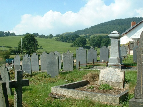 Commonwealth War Grave Llanwnog Shiloh Methodist Chapelyard #1